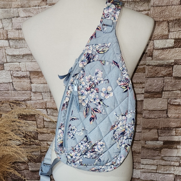 Vera Bradley Handbags - Vera Bradley Sling Floating Garden  Blue Floral Bag Floral Quilted Sling Bag